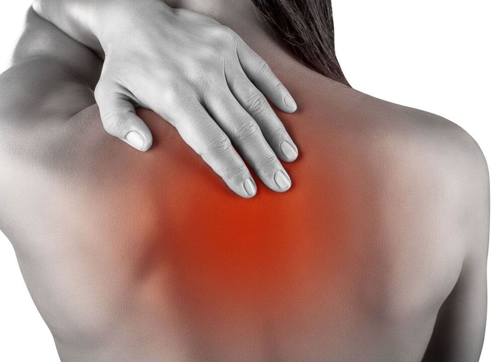 Πόνος στην πλάτη με θωρακική οστεοχόνδρωση